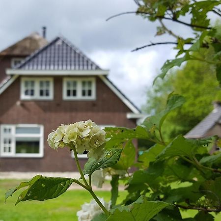 The Barnyard Bed & Breakfast Balinge Bagian luar foto