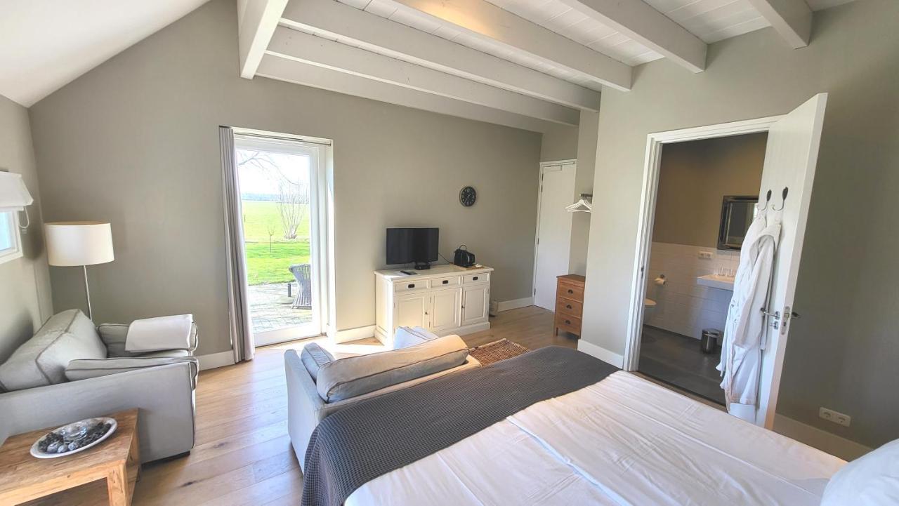 The Barnyard Bed & Breakfast Balinge Bagian luar foto